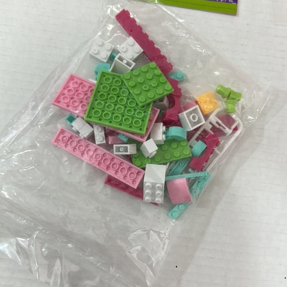 Shopkins Kinstructions Fruit & Veggie Stand 101 pcs - Picture 6 of 7